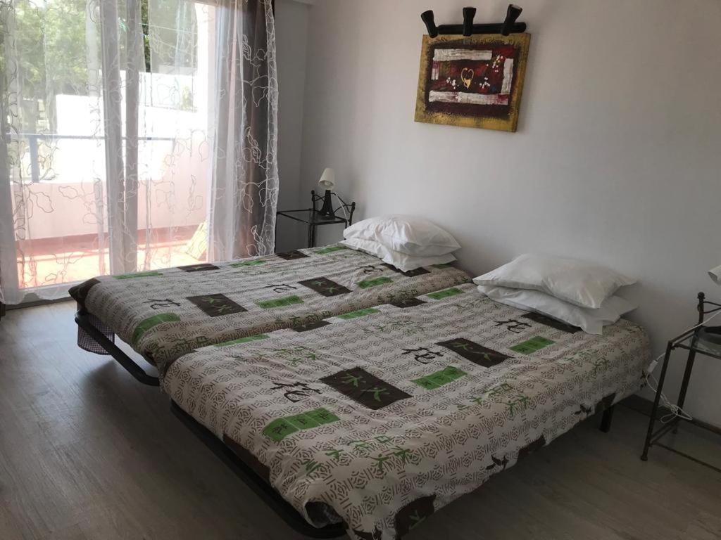 Guest House Casa Ramos On The Strip Albufeira Kültér fotó